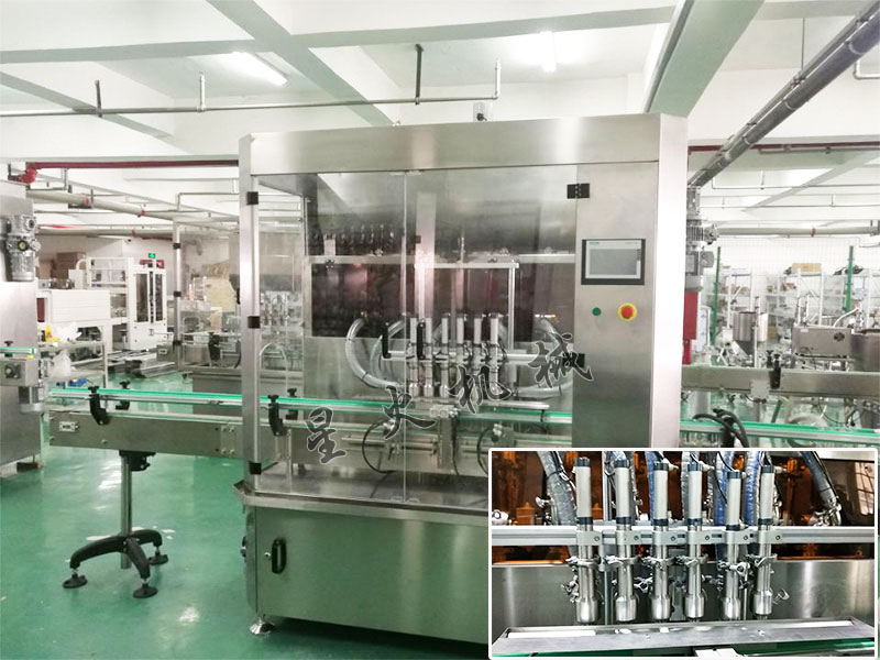 六頭醬類灌裝機設備實拍