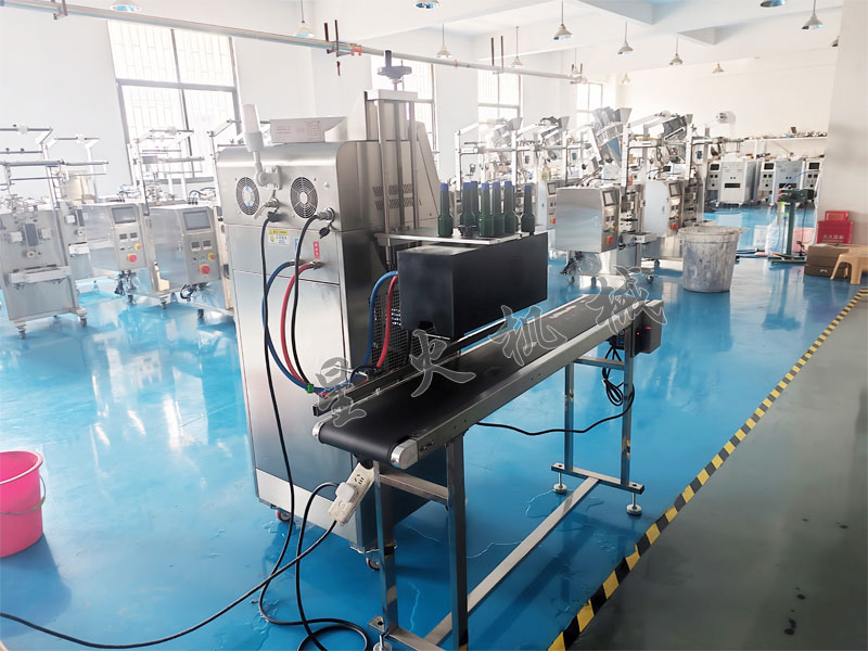 塑料瓶鋁箔封口機(jī)