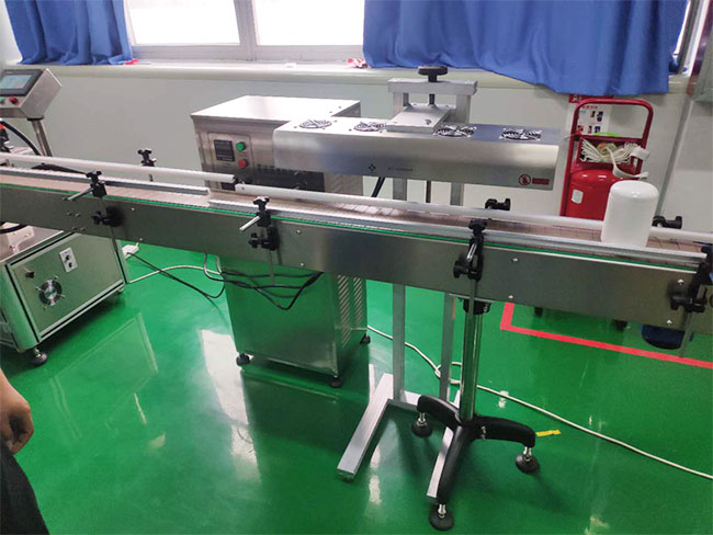 星火自動(dòng)封口機(jī)設(shè)備展示